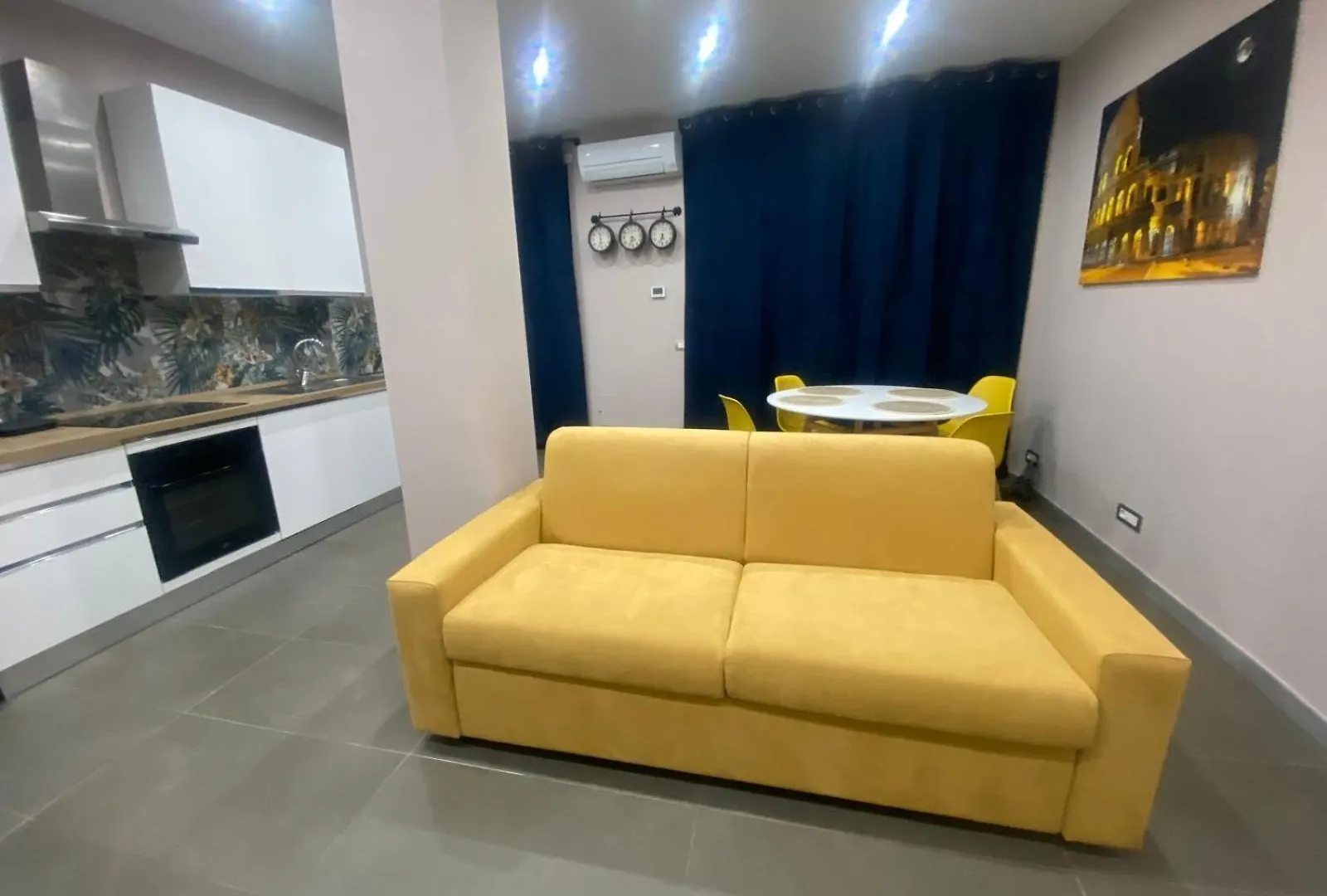 Benny Urban House Appia Apartment Rome